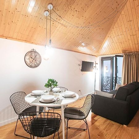 Vila Terra Luxury Apartments III บีลาโนวาเดกายา ภายนอก รูปภาพ