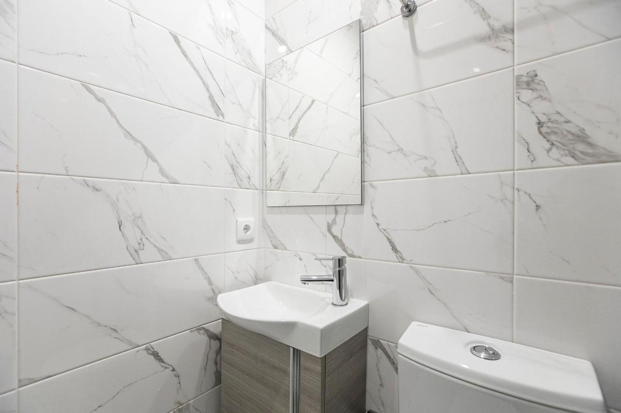 Vila Terra Luxury Apartments III บีลาโนวาเดกายา ภายนอก รูปภาพ