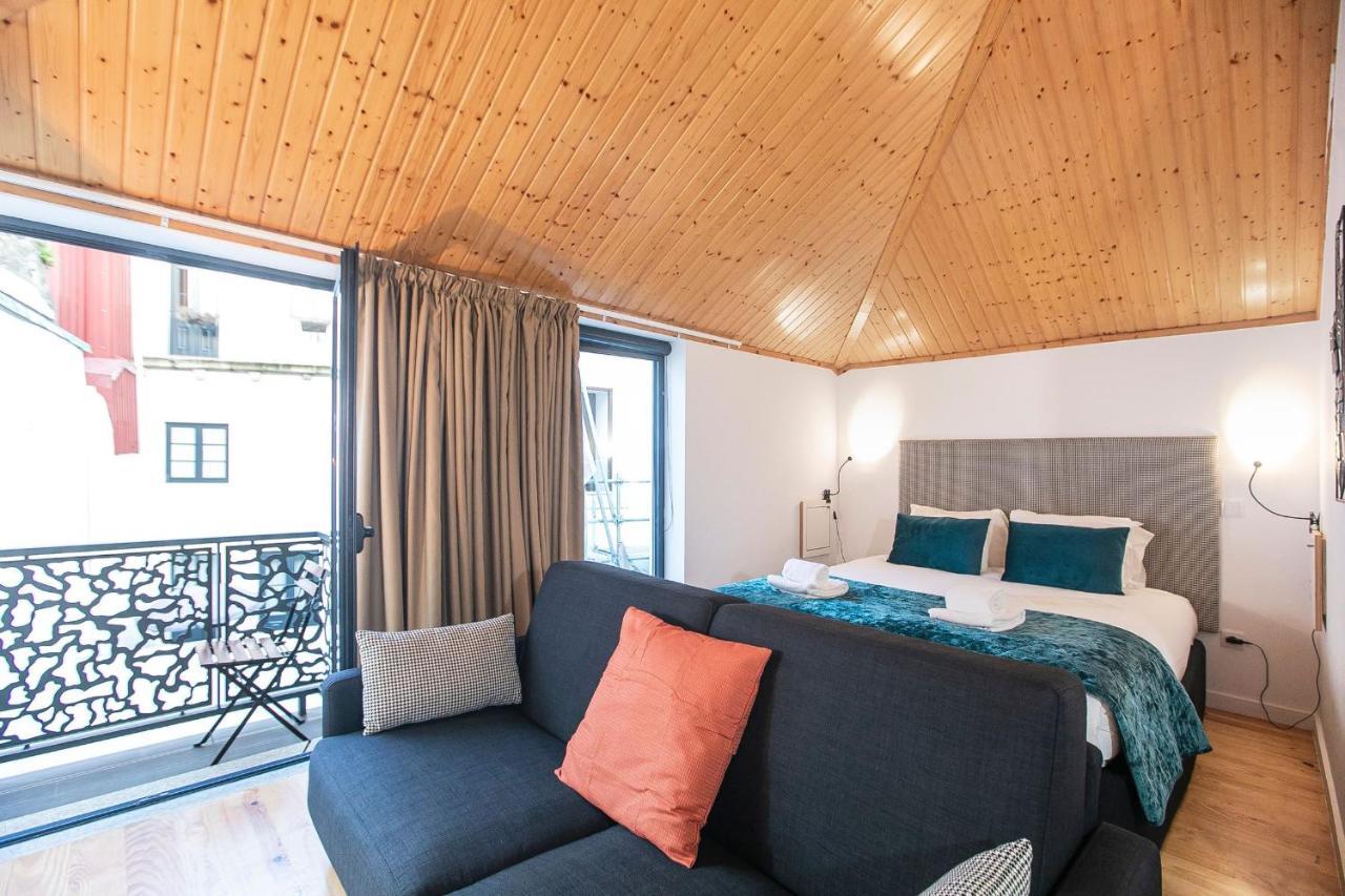 Vila Terra Luxury Apartments III บีลาโนวาเดกายา ภายนอก รูปภาพ