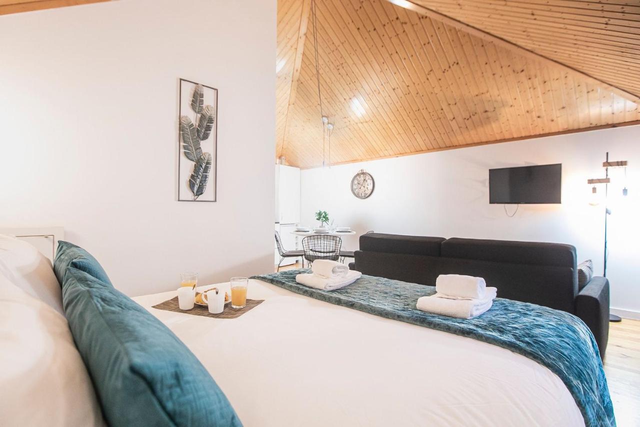 Vila Terra Luxury Apartments III บีลาโนวาเดกายา ภายนอก รูปภาพ